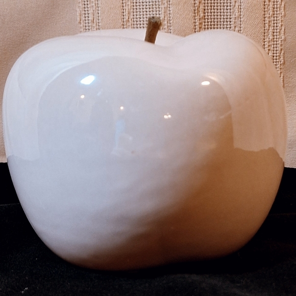No Brand Other - IRIDESCENT CERAMIC APPLE